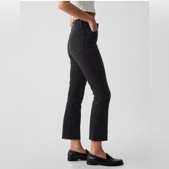 GAP Denim - Gap Kick Fit High Rise Black Frayed Jeans Women's Size 2 Super Cute